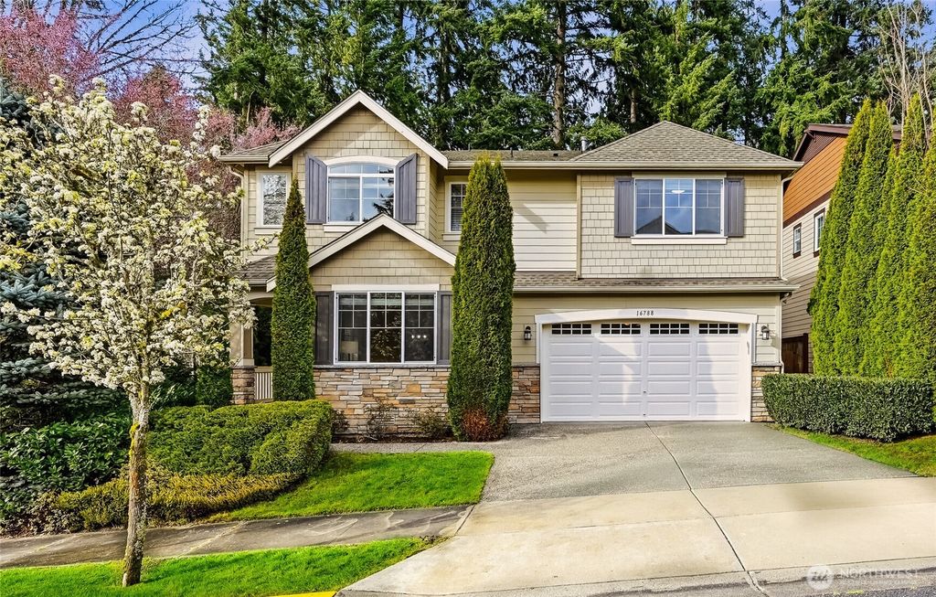 Photo of 16788 NE 123rd Way, Redmond, WA 98052 (MLS # 2496492)