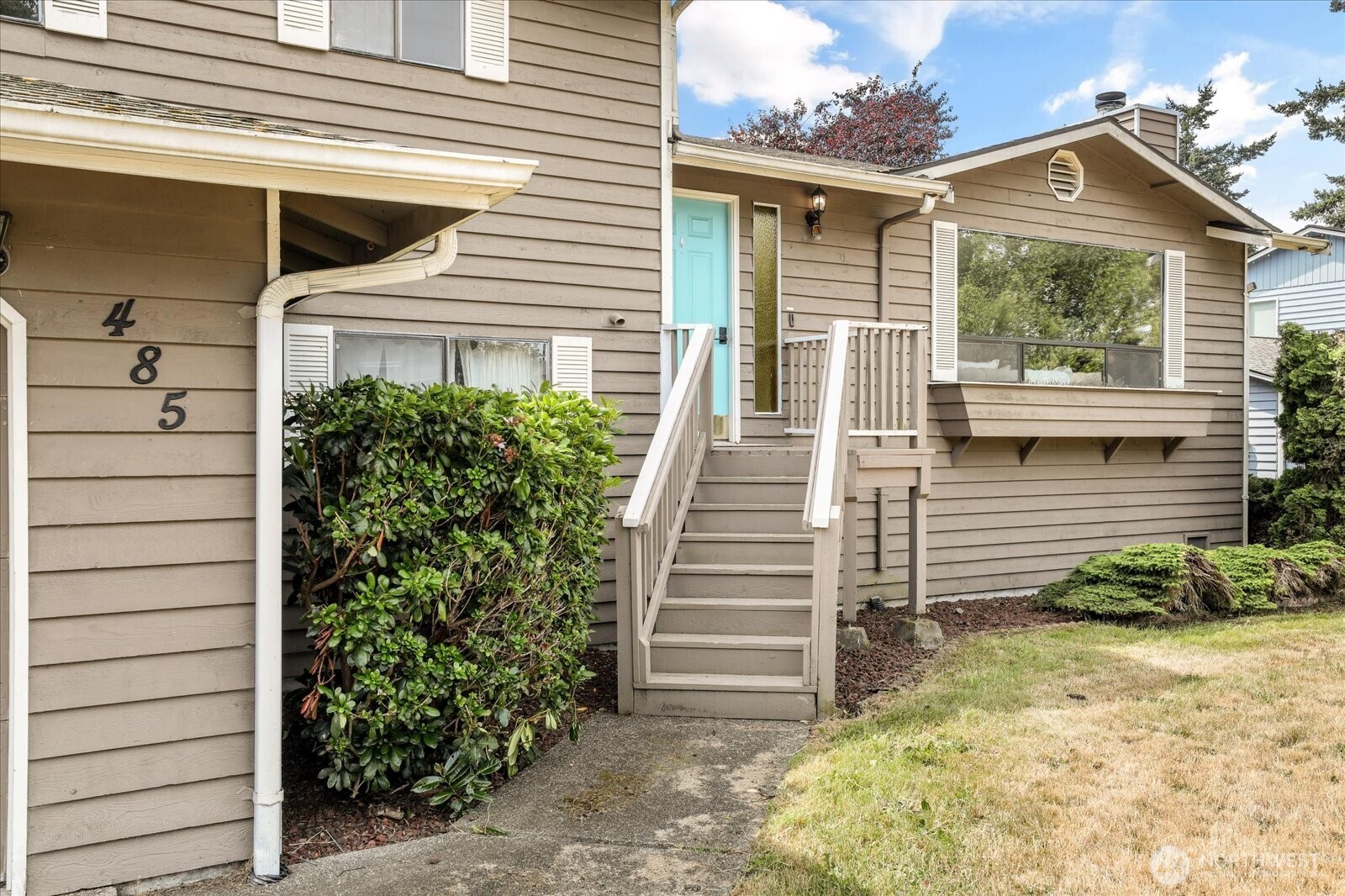 485 NW Columbia Drive