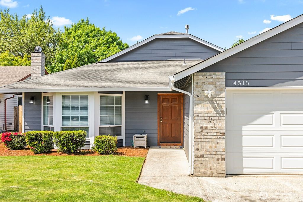 Photo of 4518 NE 138th Place, Vancouver, WA 98682 (MLS # 2514294)