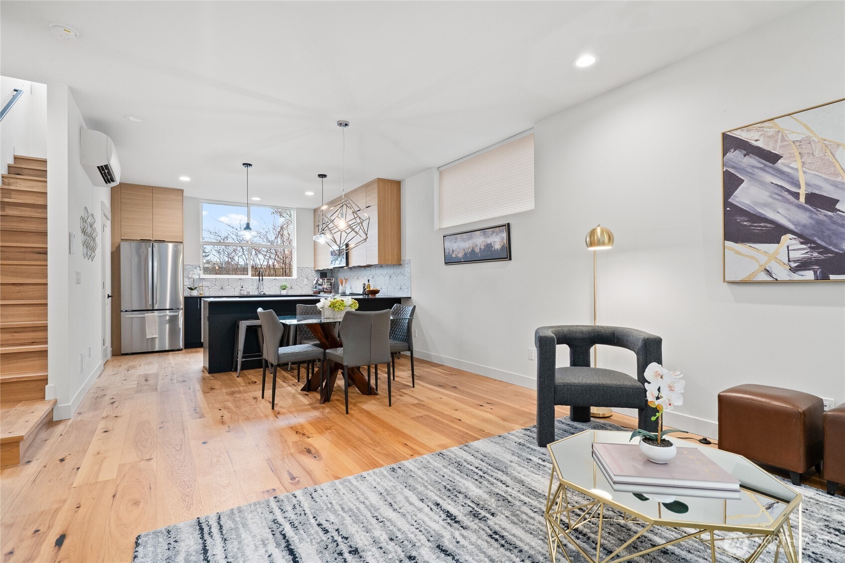 4517 Sunnyside Avenue N