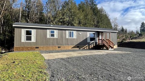 Photo of 236 Pattee Road, Chehalis, WA 98532 (MLS # 2485393)