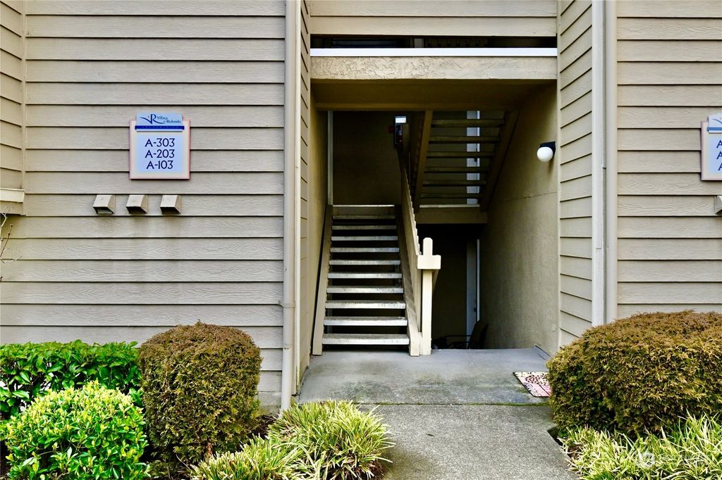 Photo of 28311 18th Avenue S #A-203, Federal Way, WA 98003 (MLS # 2040193)