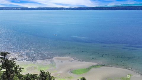 A home in Camano Island