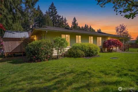Photo of 4004 Alonna Drive NE, Olympia, WA 98506 (MLS # 2512724)