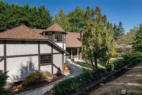 Photo of 4631 Highland Drive, Bellevue, WA 98006 (MLS # 2435193) Photo of 4631 Highland Drive, Bellevue, WA 98006 (MLS # 2435193)