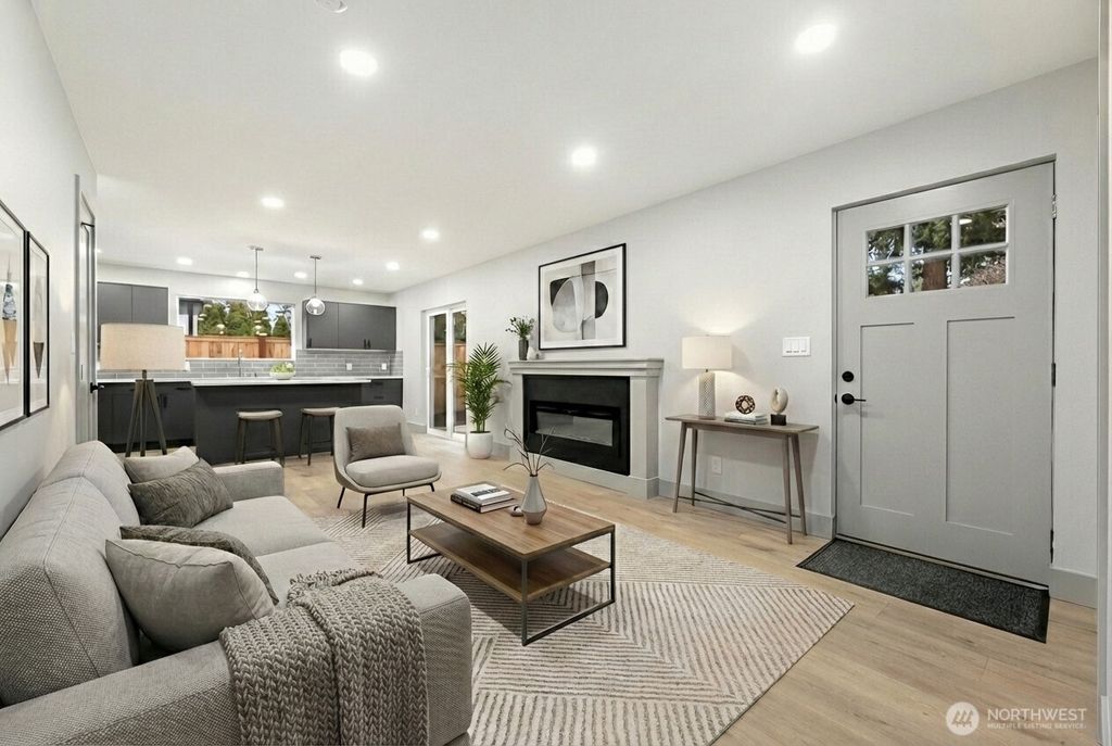 Photo of 13007 1st Avenue NE, Seattle, WA 98125 (MLS # 2506185)