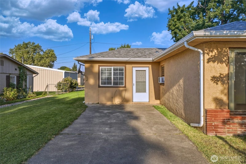 117 NE Cedar Avenue