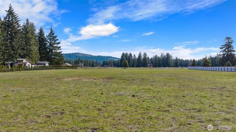 Photo of 121 Darling Way, Cle Elum, WA 98922 (MLS # 2448540) Photo of 121 Darling Way, Cle Elum, WA 98922 (MLS # 2448540)