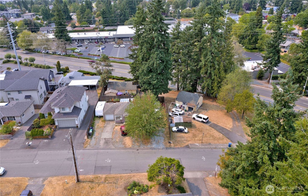 Photo of 1409 Monroe Avenue NE, Renton, WA 98056 (MLS # 2592596)