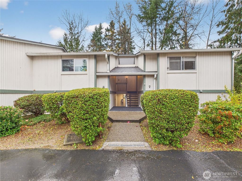 Photo of 412 S 321st Place #A7, Federal Way, WA 98003 (MLS # 2460724)