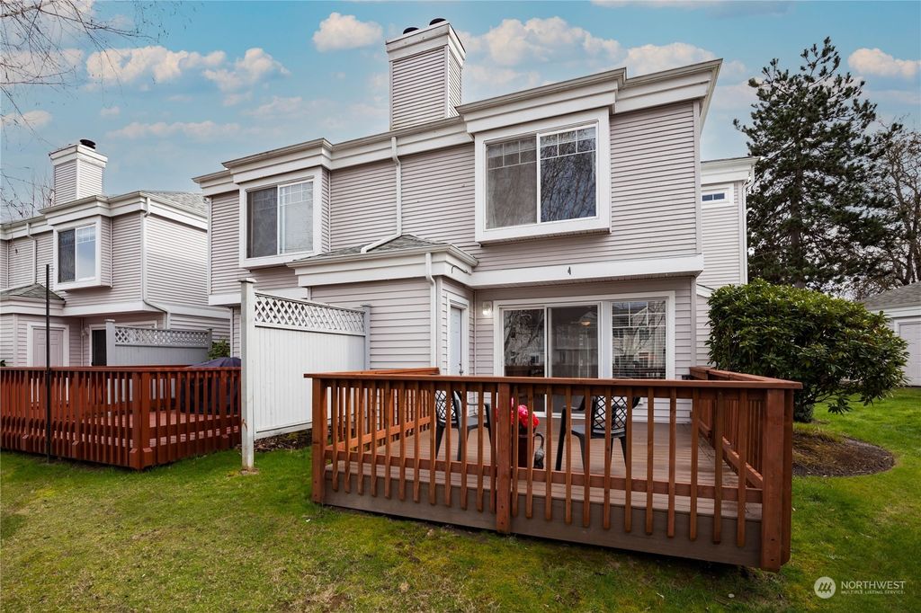 Photo of 5502 S 236th Place, Kent, WA 98032 (MLS # 2206792)