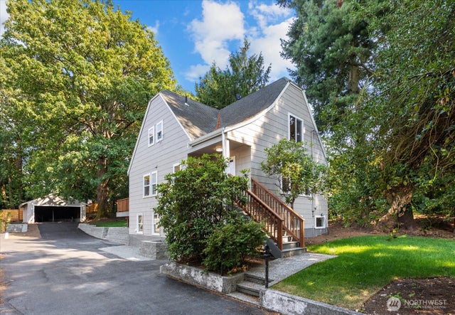 10322 Ashworth Avenue N, Seattle