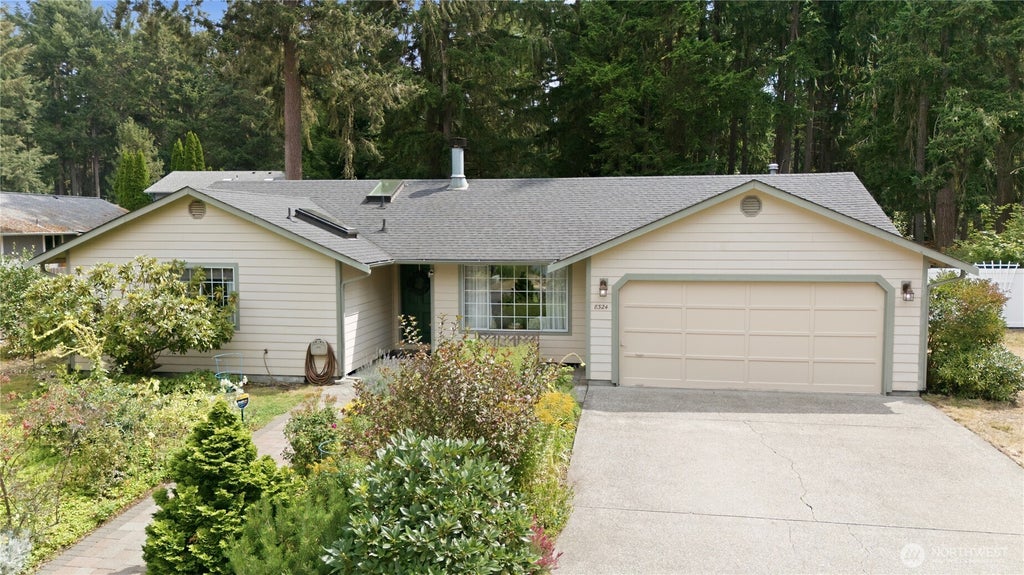 Photo of 8324 Lake Forest Drive SE, Olympia, WA 98503 (MLS # 2573070)