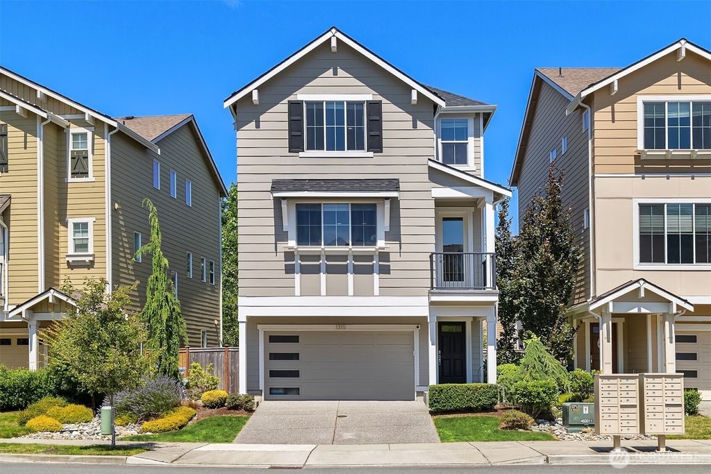 Photo of 1315 139 Place SW, Lynnwood, WA 98087 (MLS # 2557420)