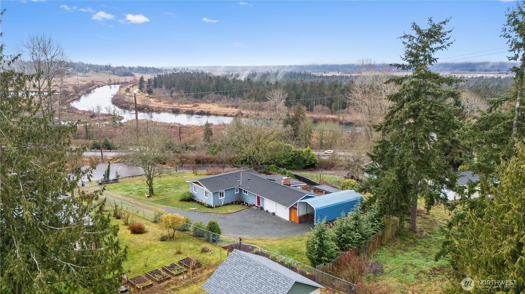 Photo of 7625 S Lake Stevens Rd Rd, Lake Stevens, WA 98258 (MLS # 2332934)