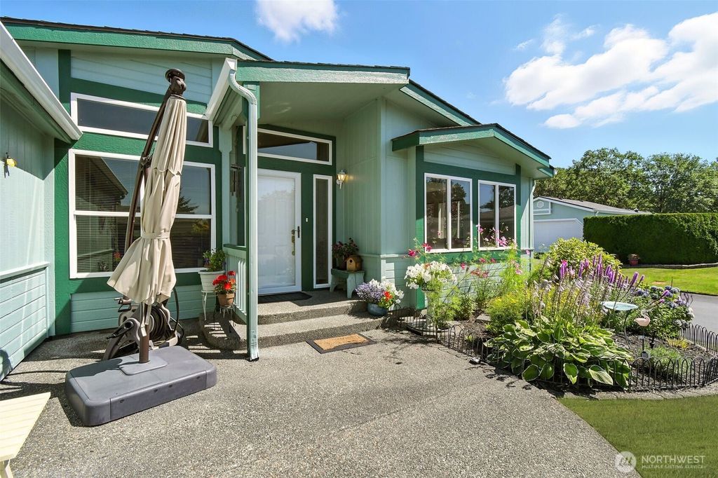 Photo of 1948 Cranberry Lane SE #75, Lacey, WA 98503 (MLS # 2498167)