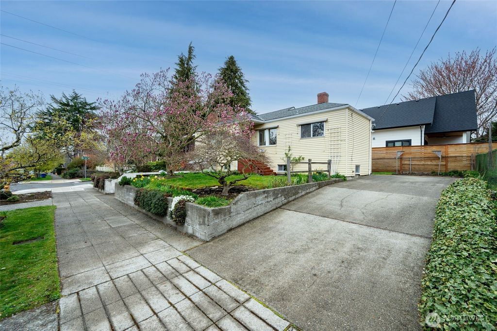 Photo of 844 NW 58th Street, Seattle, WA 98107 (MLS # 2345614)