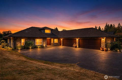 Photo of 20919 SE 202nd Street, Renton, WA 98058 (MLS # 2569482)