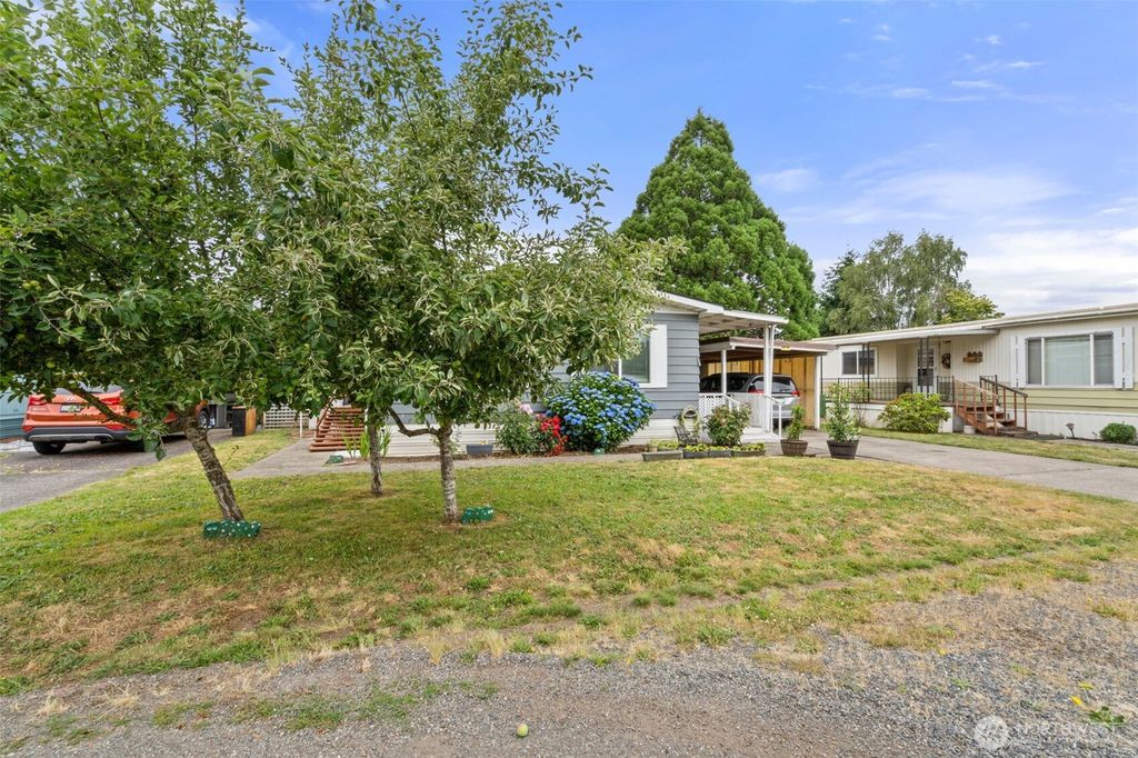 Photo of 3516 Harrison Avenue #N, Centralia, WA 98531 (MLS # 2547229)