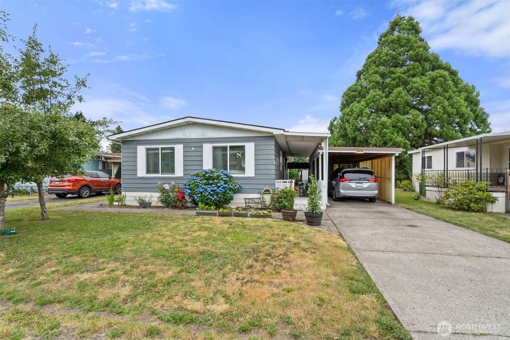 Photo of 3516 Harrison Avenue #N, Centralia, WA 98531 (MLS # 2547229)