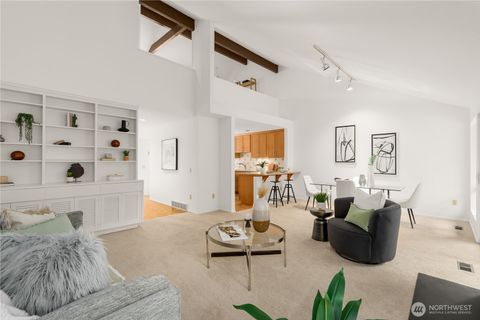 Photo of 2938 Kennewick Place NE, Renton, WA 98056 (MLS # 2497326)