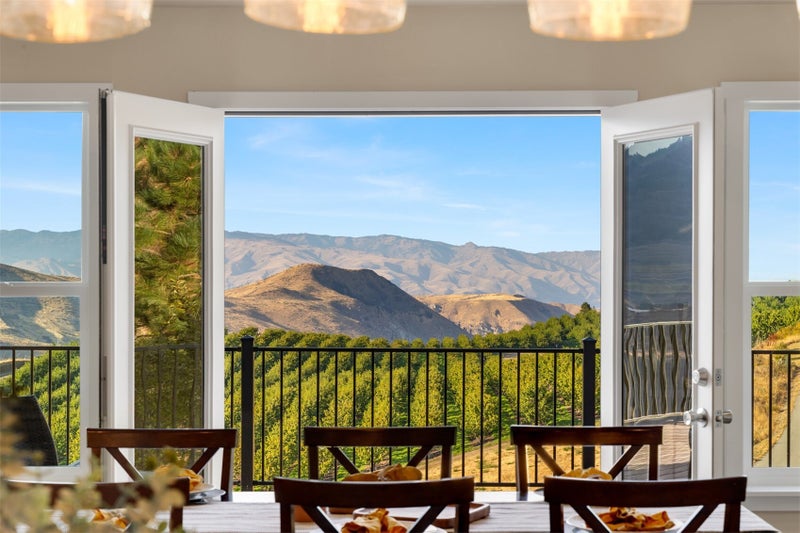 5342 Whispering Ridge Drive