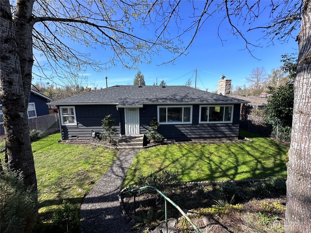 Photo of 7248 S 126th Street, Seattle, WA 98178 (MLS # 2216437)