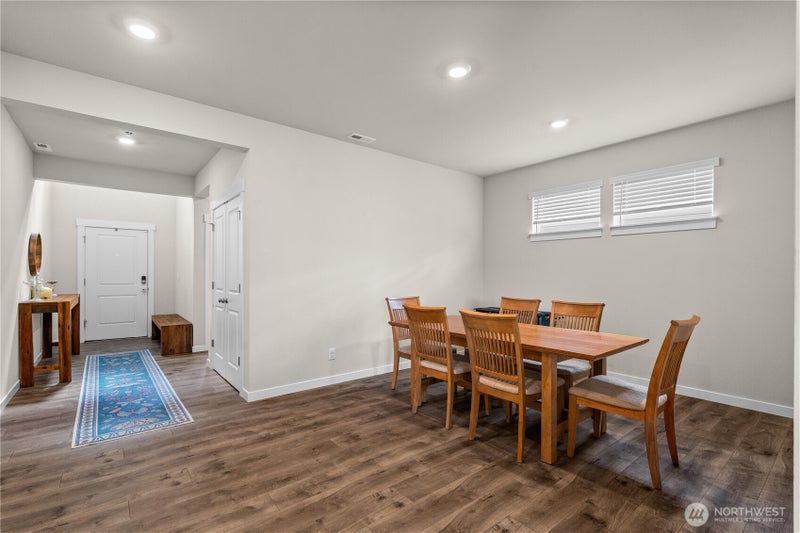 17512 Crossing Drive E