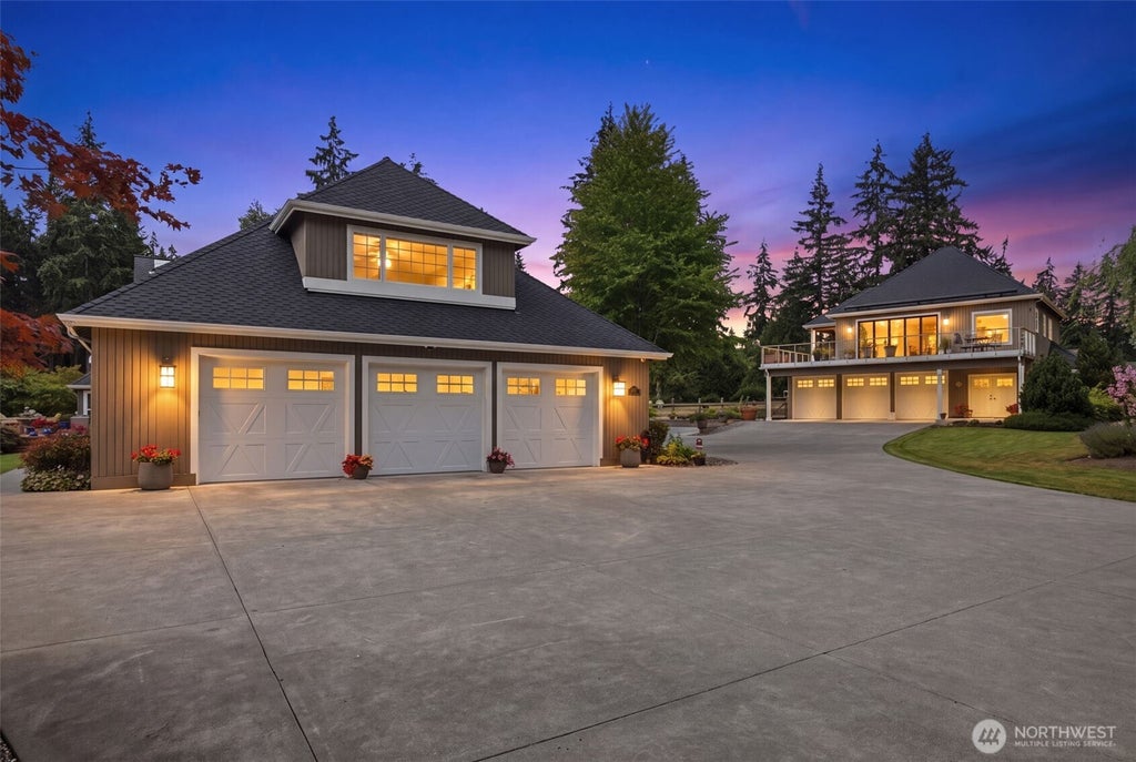 Photo of 17633 NE 147th Street, Woodinville, WA 98072 (MLS # 2539385)