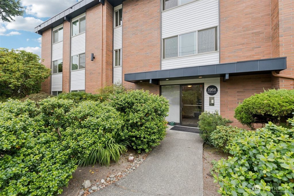 Photo of 1964 26th Avenue W #203, Seattle, WA 98199 (MLS # 2465116)