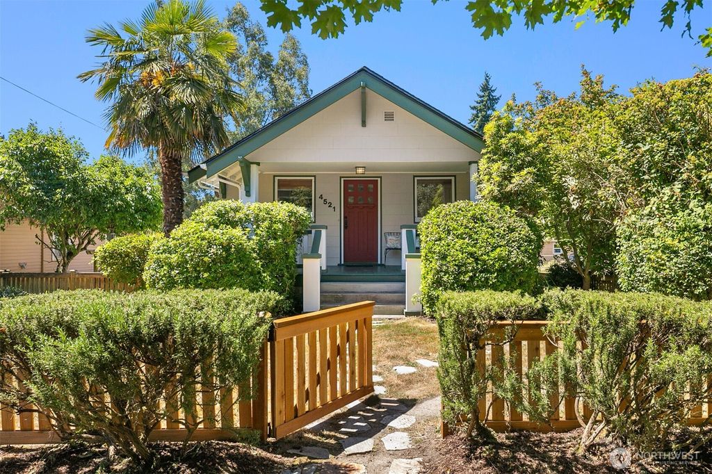 Photo of 4521 47th Avenue SW, Seattle, WA 98116 (MLS # 2400630)