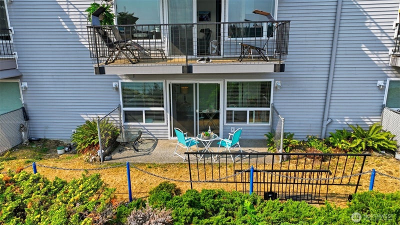 924 Shorewood Drive D39