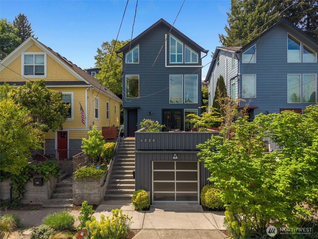 Photo of 4529 34th Avenue S, Seattle, WA 98118 (MLS # 2522139)