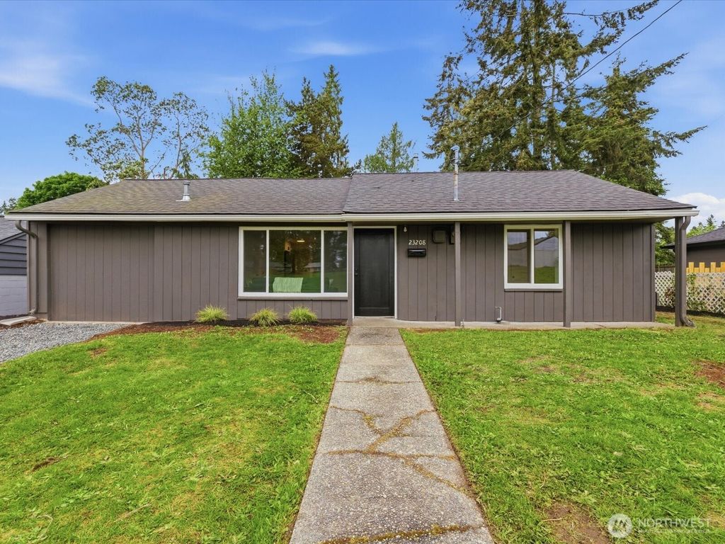 Photo of 23208 54th Ave W AVE, Mountlake Terrace, WA 98043 (MLS # 2525173)
