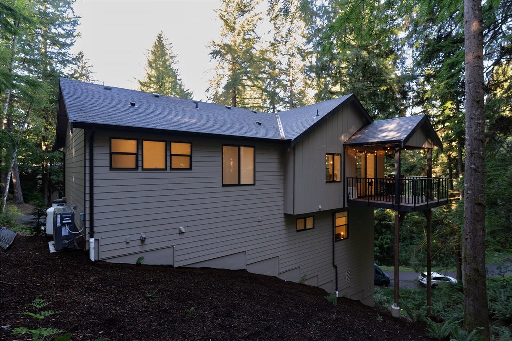 Photo of 13 Wintercress Way, Bellingham, WA 98229 (MLS # 2599680)
