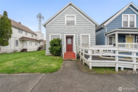 Photo of 621 W Market Street, Aberdeen, WA 98520 (MLS # 2509261)