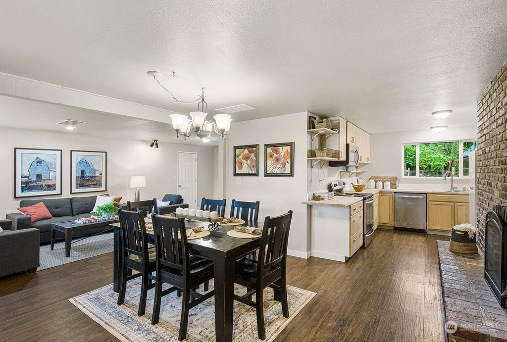 Photo of 2303 248th Avenue SE, Sammamish, WA 98075 (MLS # 2137474)