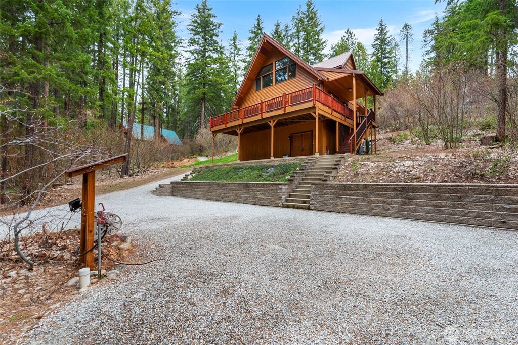 Photo of 2454 Salal Drive, Leavenworth, WA 98826 (MLS # 2504278)