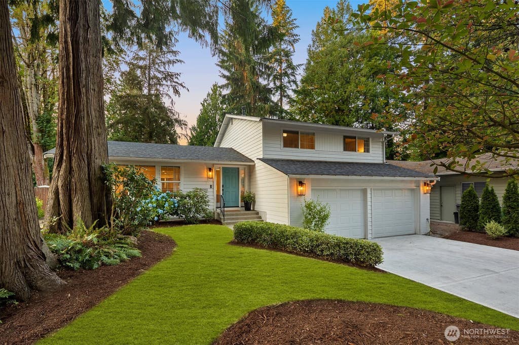 Photo of 10702 NE 144th Court, Kirkland, WA 98034 (MLS # 2550892)