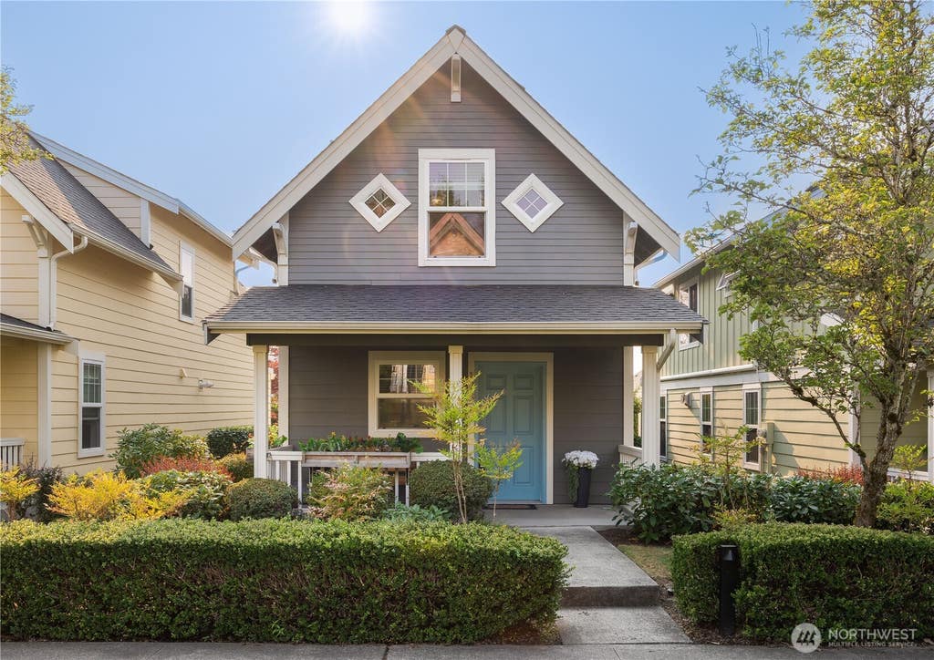 Photo of 1787 26th Walk NE, Issaquah, WA 98029 (MLS # 2572433)