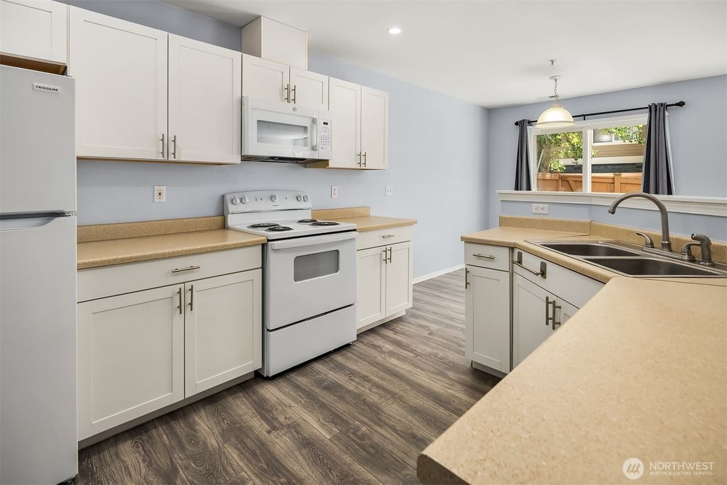 Photo of 1430 W Casino Road #63, Everett, WA 98204 (MLS # 2474623)