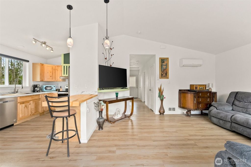 Photo of 23 Sunrise Lane, South Bend, WA 98586 (MLS # 2504013)