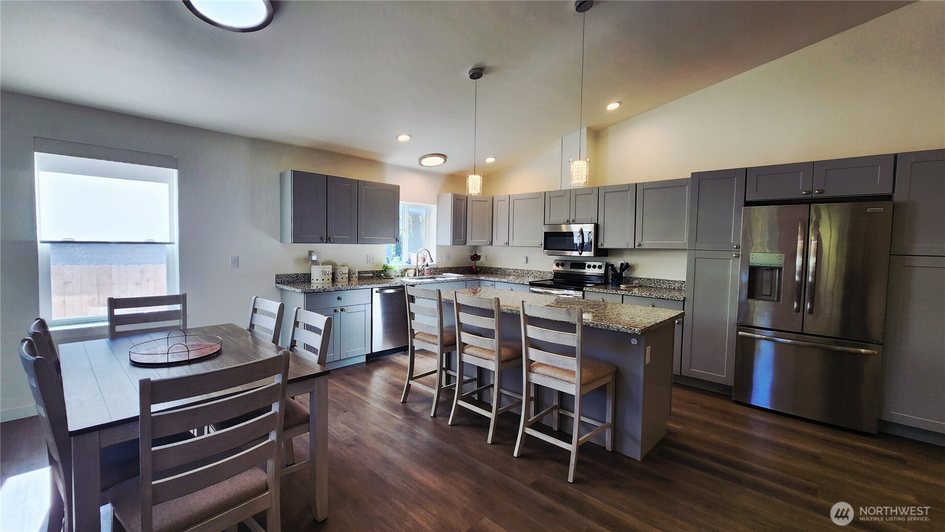 371 Centaurus Avenue SW