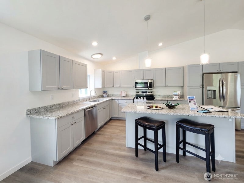 371 Centaurus Avenue SW