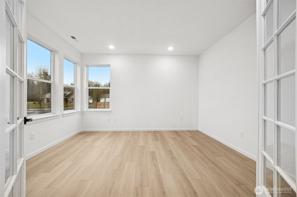 Photo of 793 S Davis St #105, Buckley, WA 98321 (MLS # 2484004)