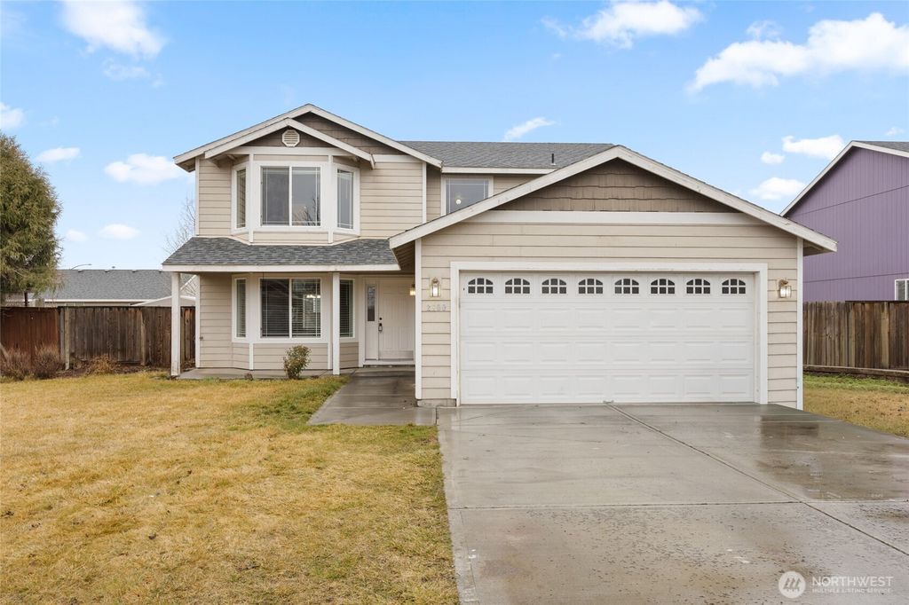 Photo of 2100 Perch Avenue, Moses Lake, WA 98837 (MLS # 2484530)