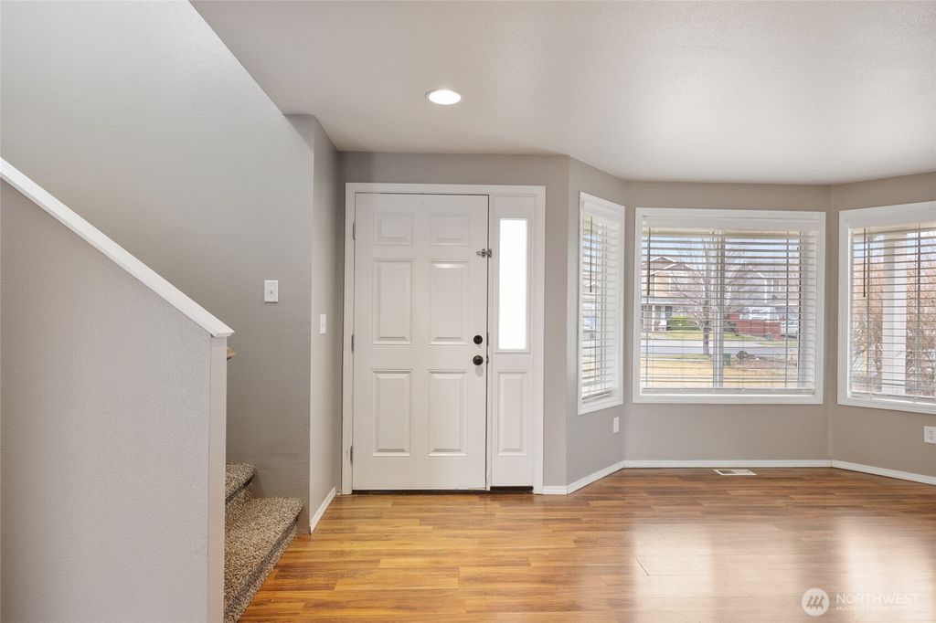 Photo of 2100 Perch Avenue, Moses Lake, WA 98837 (MLS # 2484530)