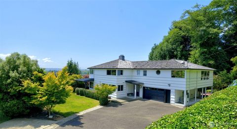 Photo of 346 Lawrence Street, Hoquiam, WA 98550 (MLS # 2549882)