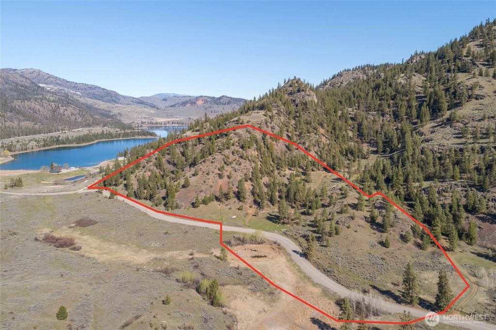 Photo of 4 Lot Whiskey Mountain Ranches, Tonasket, WA 98855 (MLS # 2511265)