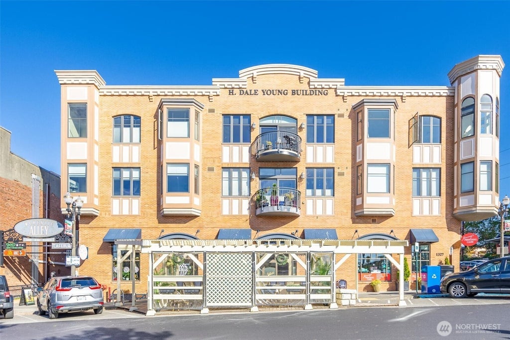 Photo of 1101 McKenzie Ave AVE #306, Bellingham, WA 98225 (MLS # 2586208)